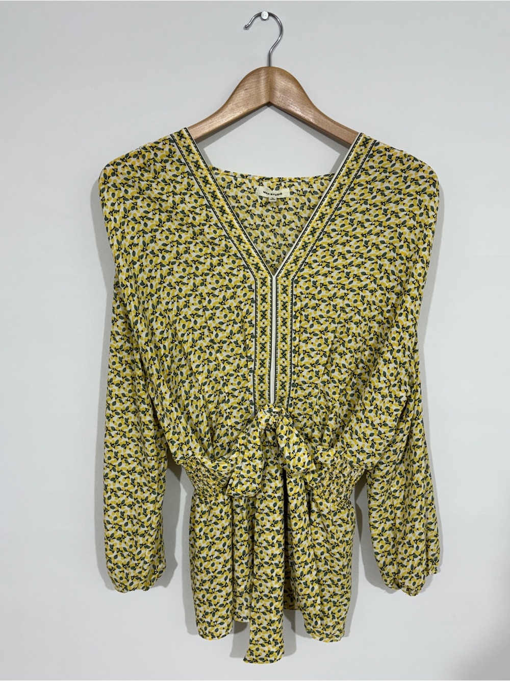WSH65 {Max Studio} Yellow Floral Long Sleeve Drape Elastic Waist Blouse Top